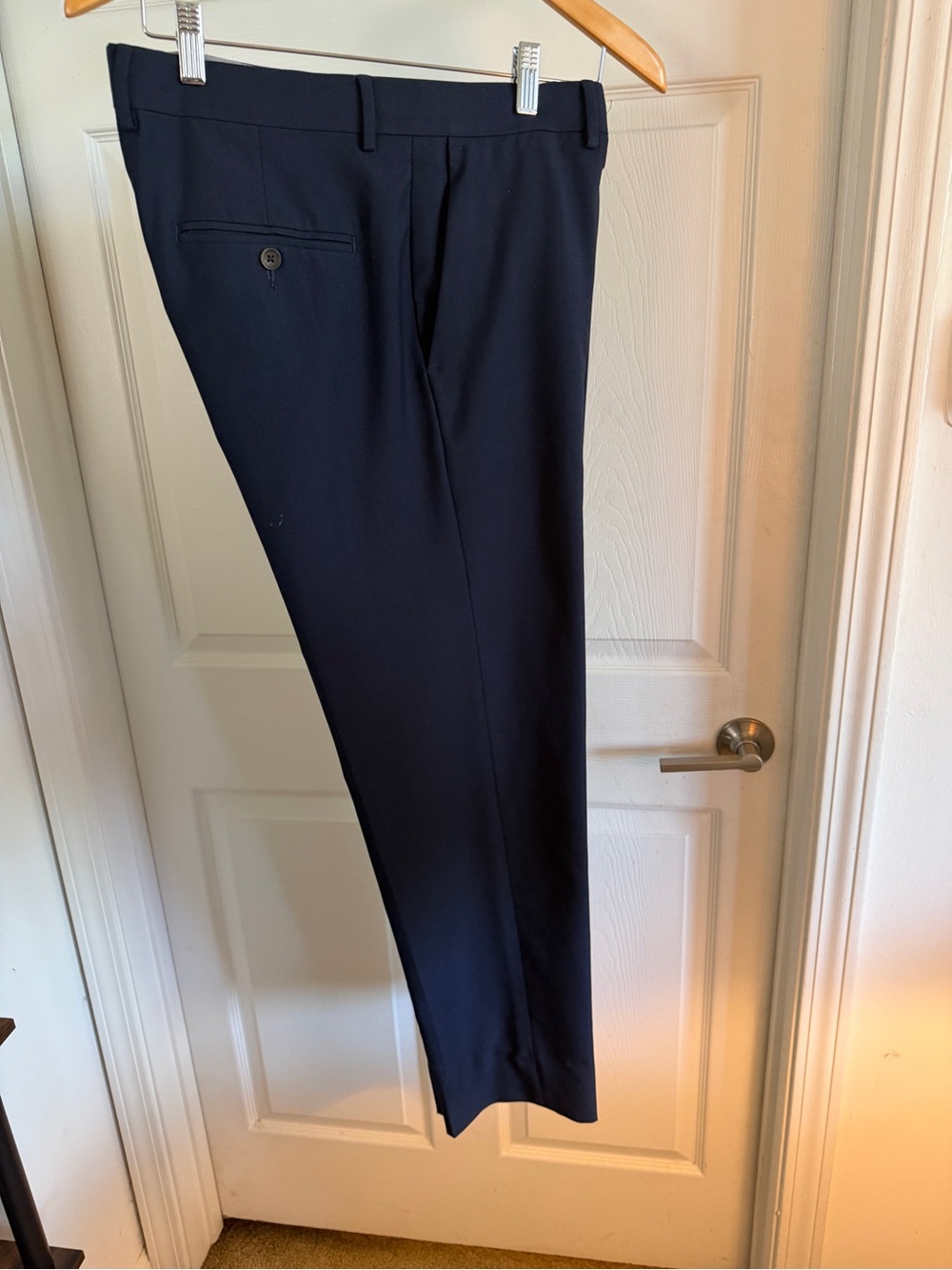 Haggar Men’s Navy Dress Pants 34x32 Like New (Hemmed from 34x34)